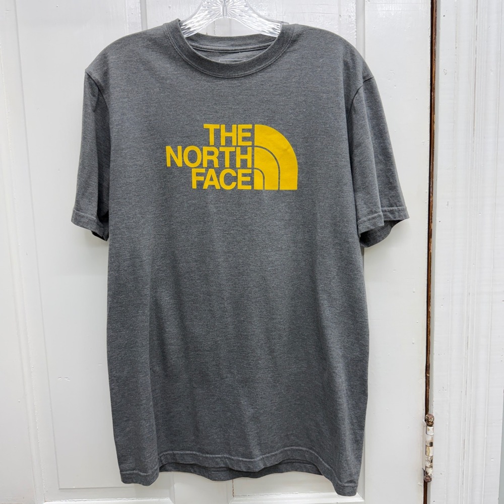The‎ North Face Classic Fit Grey Yellow Logo T Shirt Graphic Tee Men's Small